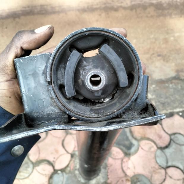 Gearbox Mount Nissan B15 - thumbnail 3
