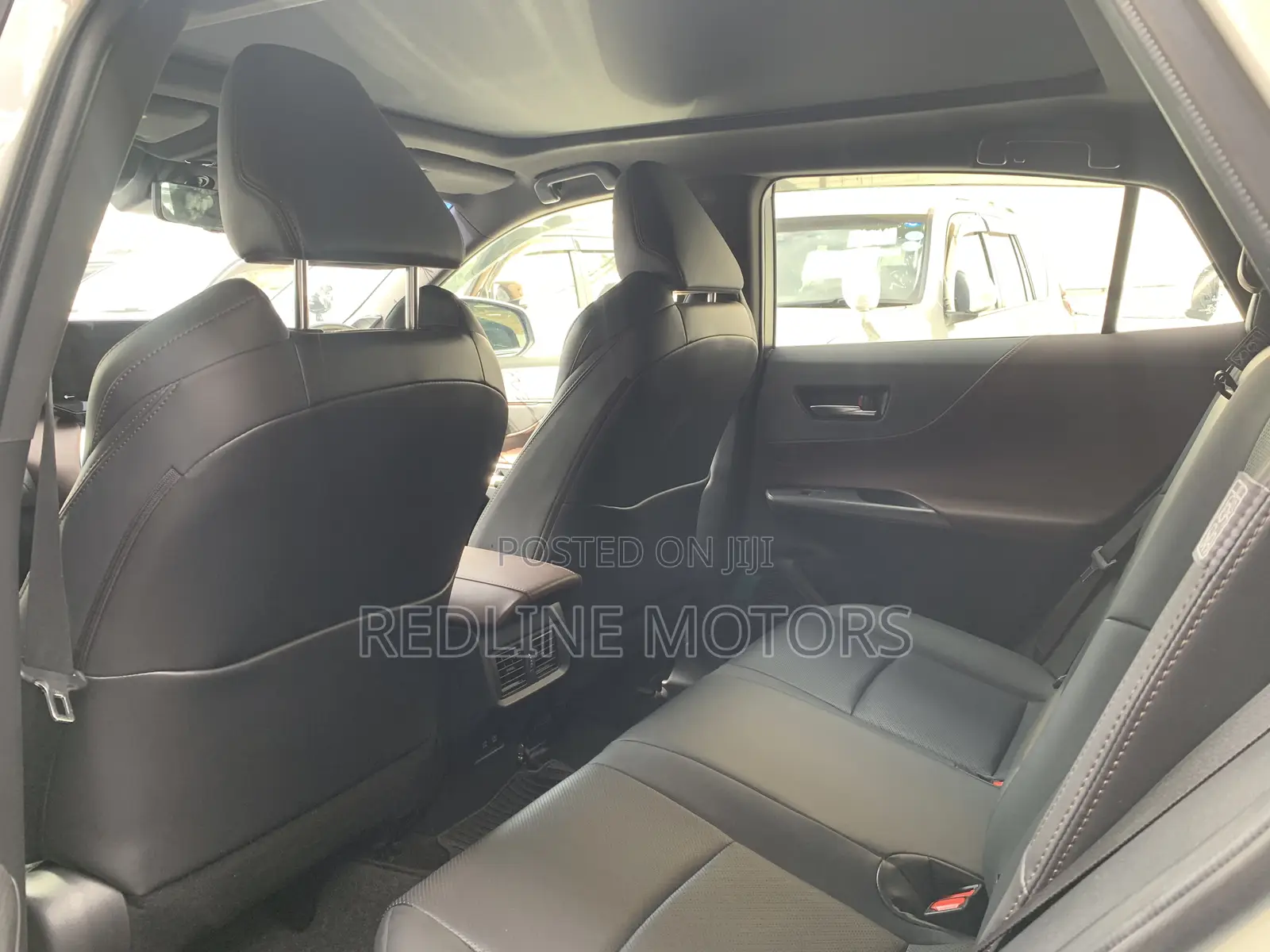 Toyota Harrier 2.5 Hybrid 2020 White