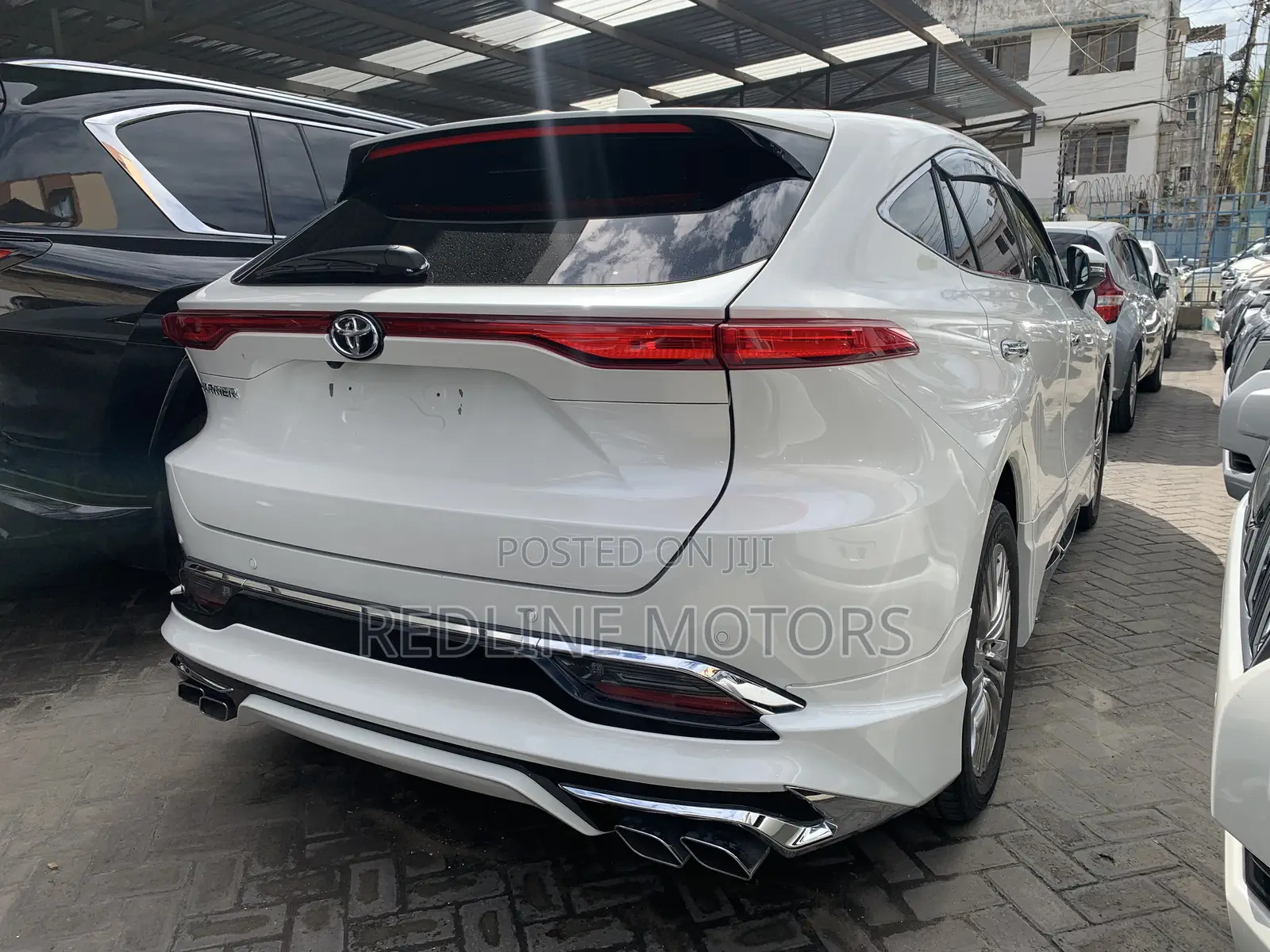 Toyota Harrier 2.5 Hybrid 2020 White