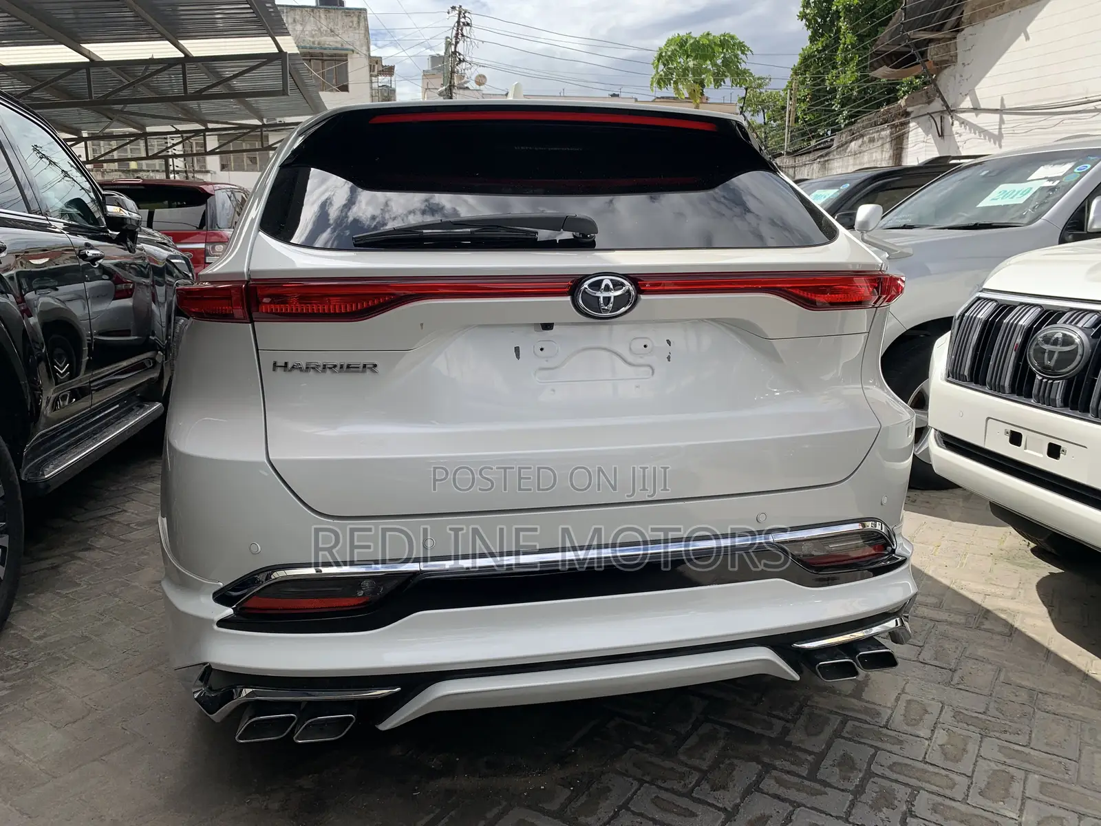 Toyota Harrier 2.5 Hybrid 2020 White