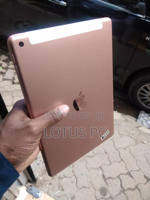 Apple iPad 10.2 (2019) 32 GB Pink - thumbnail 3