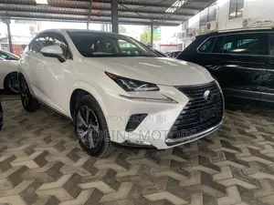 Lexus NX 300 FWD 2018 Off white