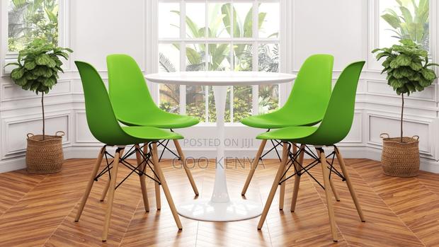Dining Tables ; 4-Seater Tulip Round Dining Table - thumbnail 4