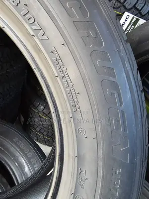 235/60r18 Kumho Crugen Tire