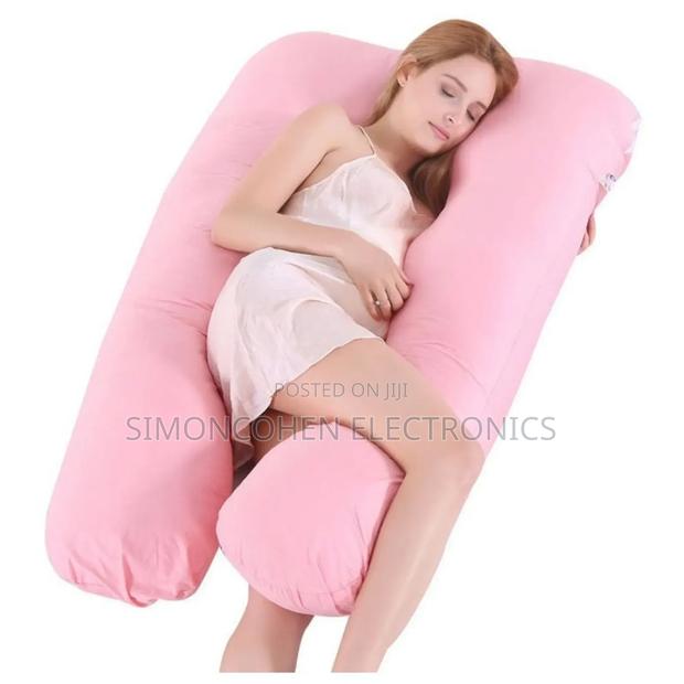 U-Shaped and C-Shaped Pregnancy Pillow - thumbnail 2