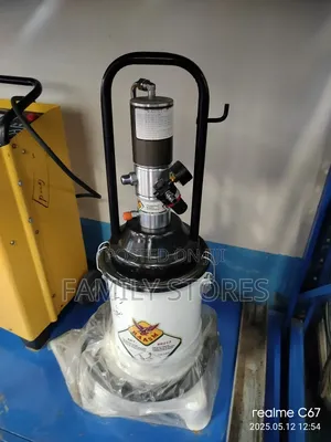 Commercial Pneumatic Greasing Machine.