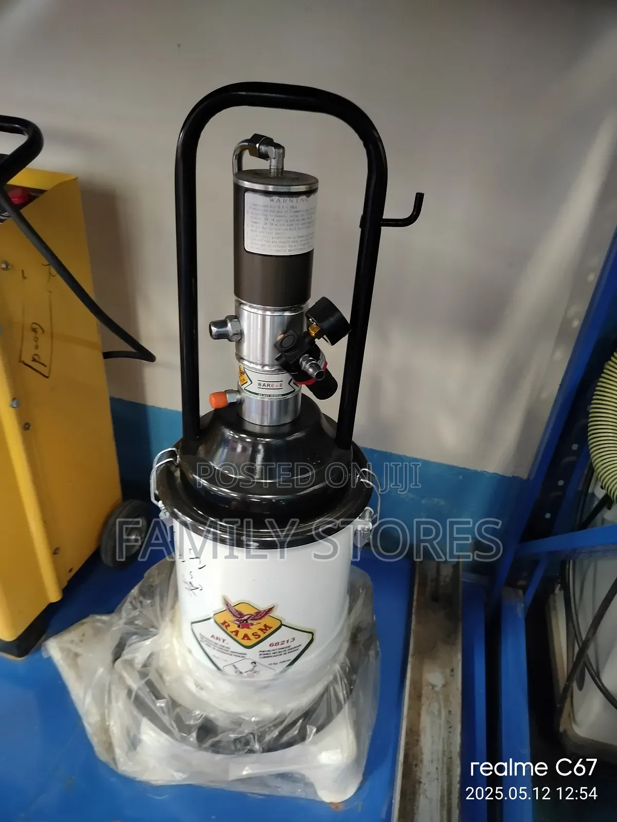 Commercial Pneumatic Greasing Machine.