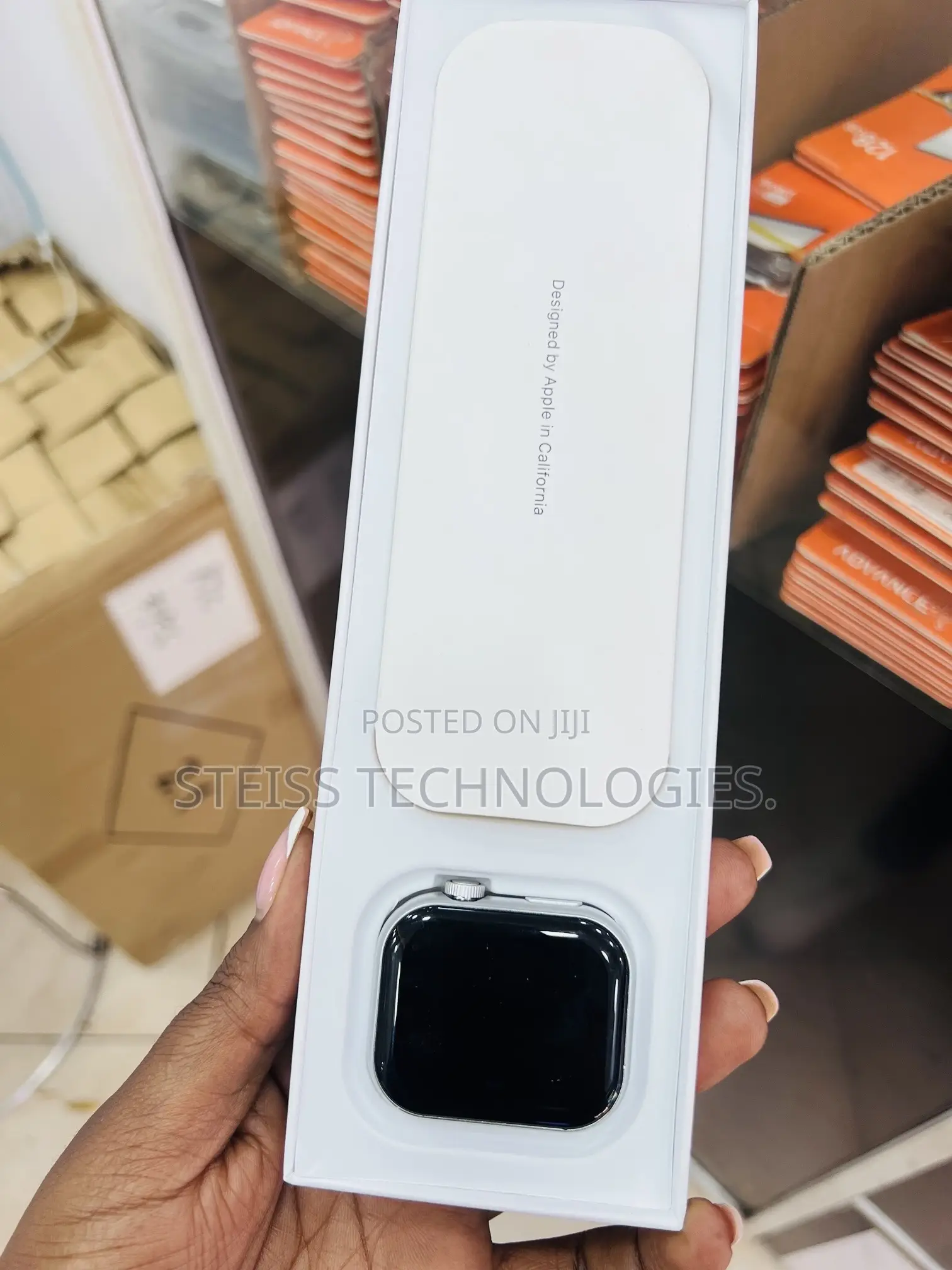 Apple Smartwatch.