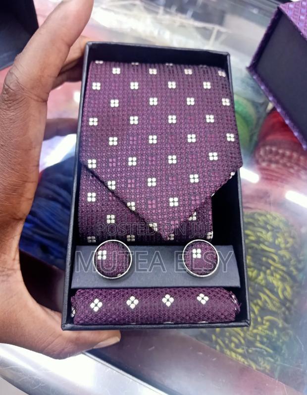 Hershey's Brawn White Executive Tie Sets - main view