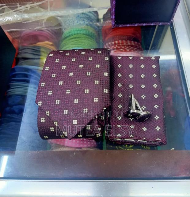 Hershey's Brawn White Executive Tie Sets - thumbnail 2