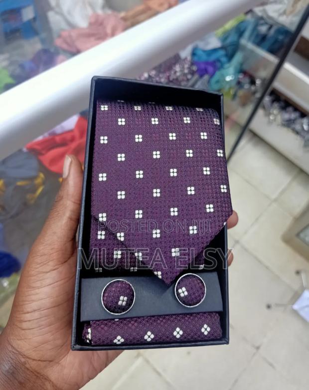 Hershey's Brawn White Executive Tie Sets - thumbnail 3