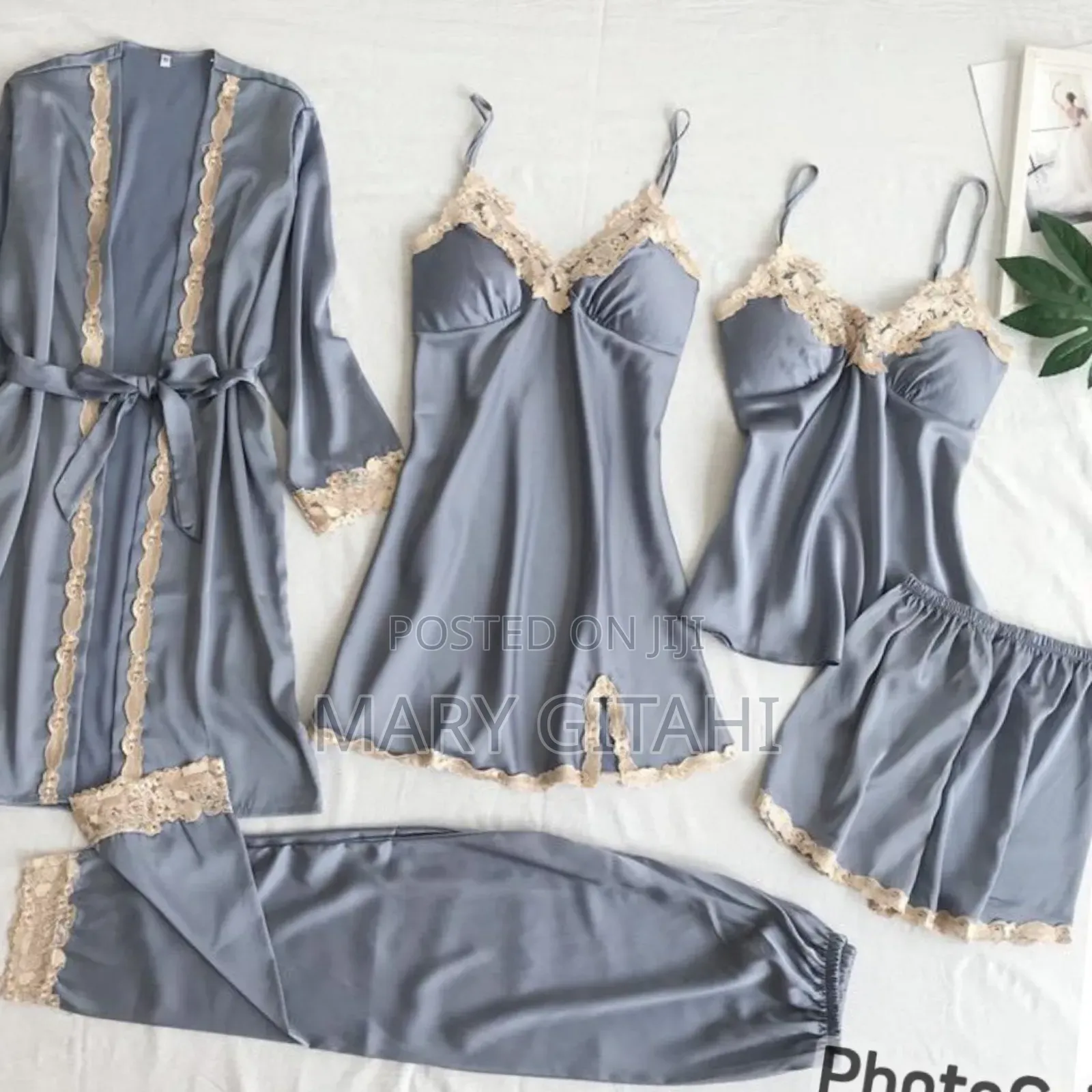 5 in 1 Sleeping Set 
Sizes Medium -3 Xl