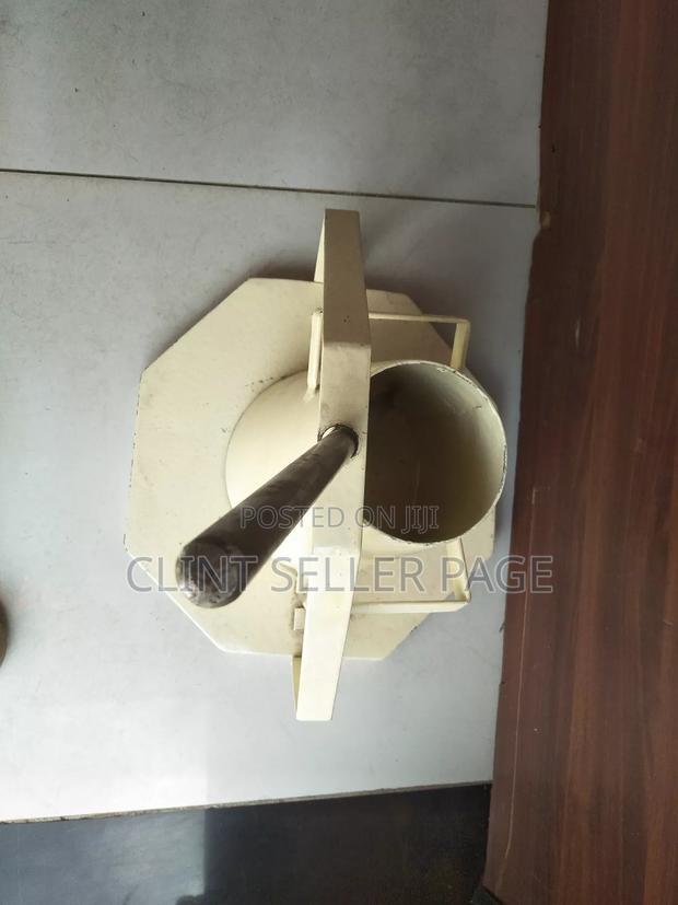Slump Cone for Concrete (Original) - thumbnail 2