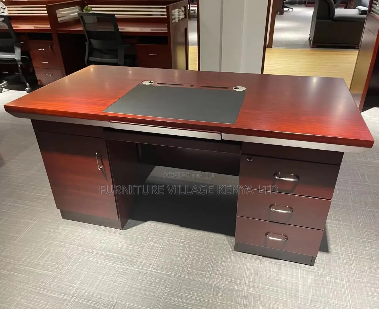 Office Desk:Fixed Executive 120cm Office Desk With Drawers