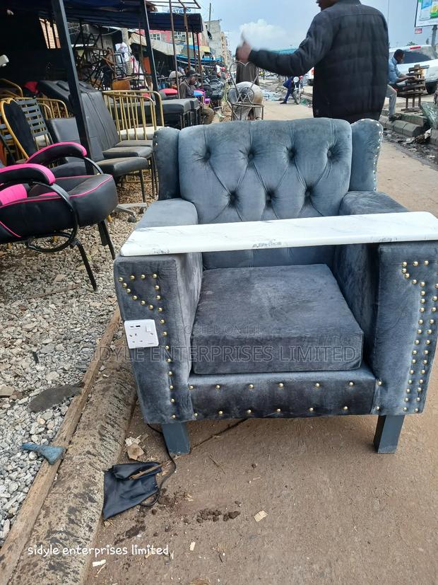 King Size Seat With Armrest and Socket