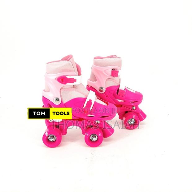 Size 28 - 34 Adjustable Kids Roller Skates Quad Skates