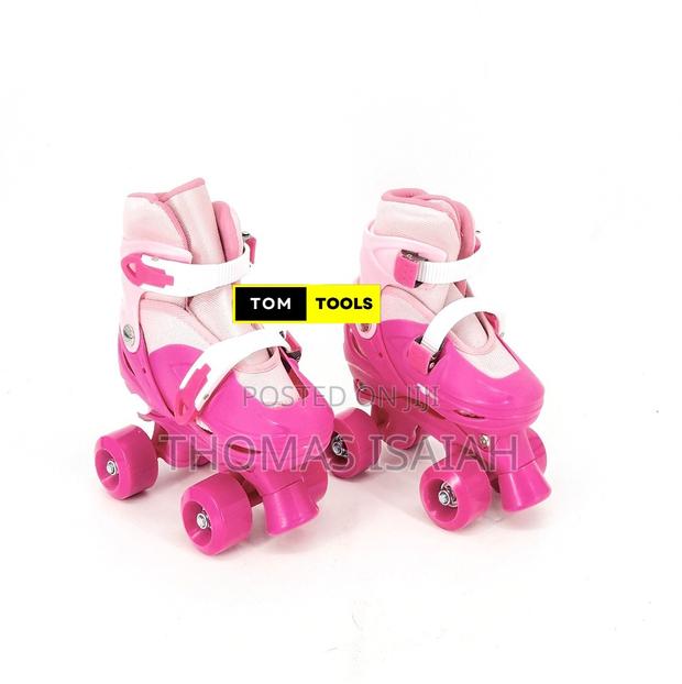 Size 28 - 34 Adjustable Kids Roller Skates Quad Skates - thumbnail 2