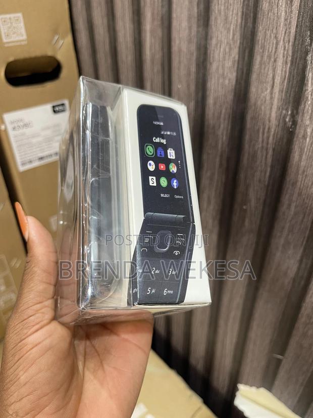 New Nokia 2720 Flip 512 GB Black - thumbnail 3