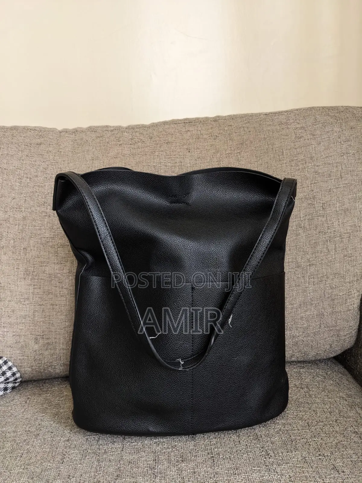 Branded Ladies Handbags and Purses