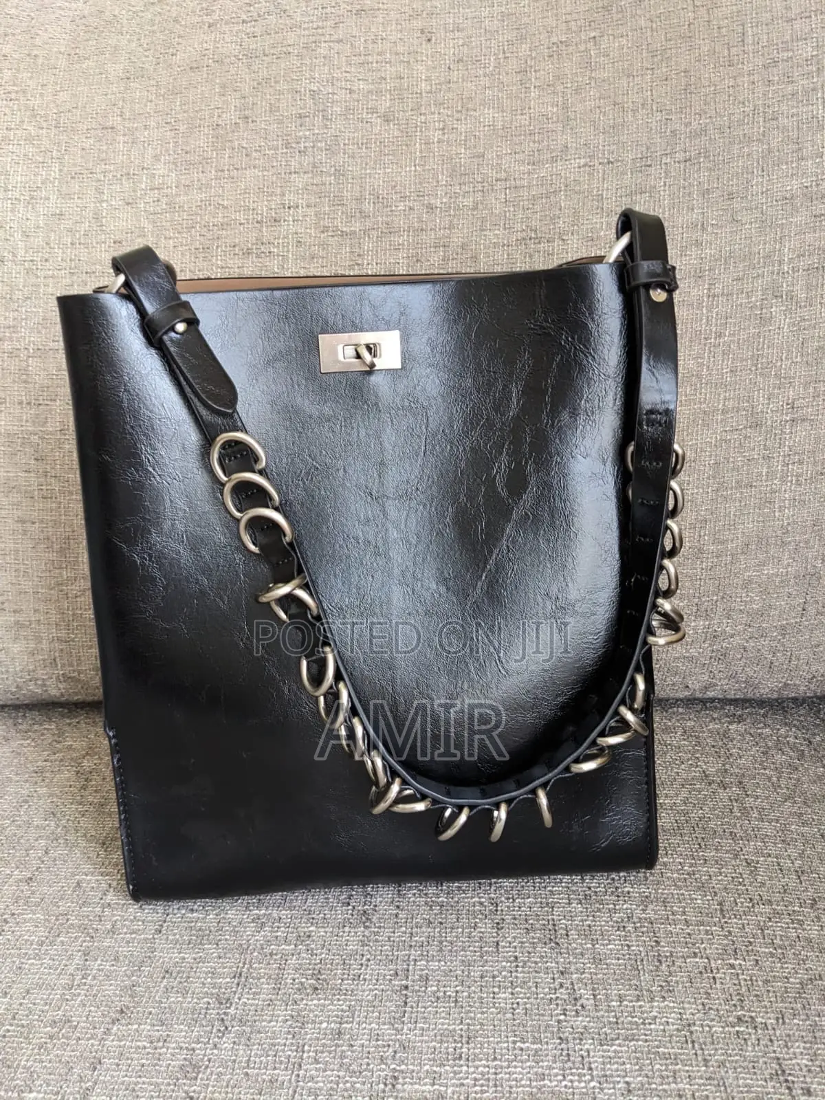 Branded Ladies Handbags and Purses