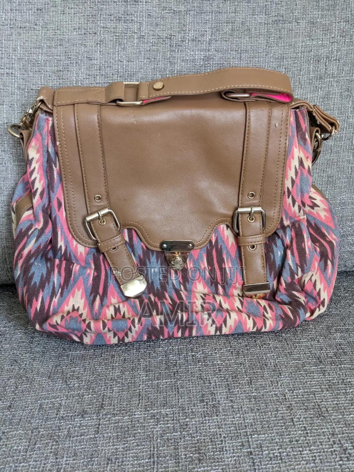 Branded Ladies Handbags and Purses