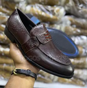 Zara Leather Low-Cut Official Shoes