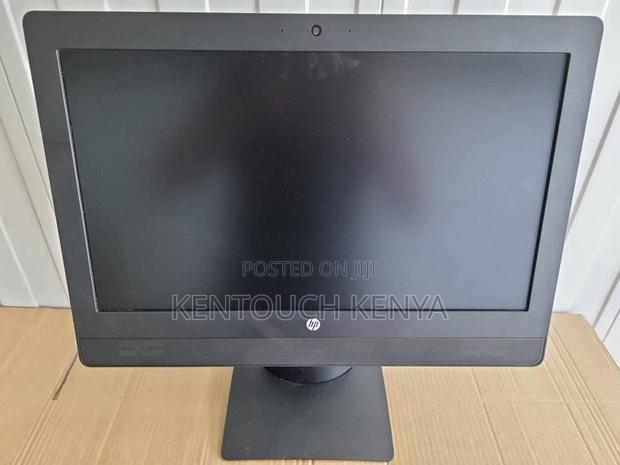 Desktop Computer HP ProOne 600 G3 8GB Intel Core I5 SSD 256GB
