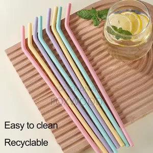 A Set of Reusable Silicone Drinking Straws 4pcs