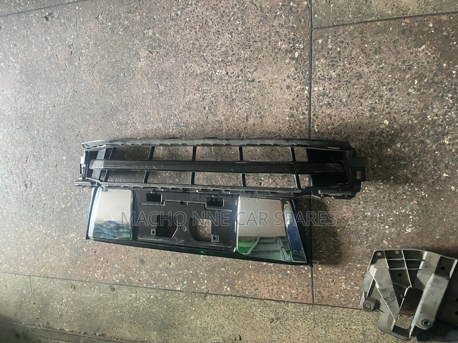 Toyota Noah 2015 Lower Grills