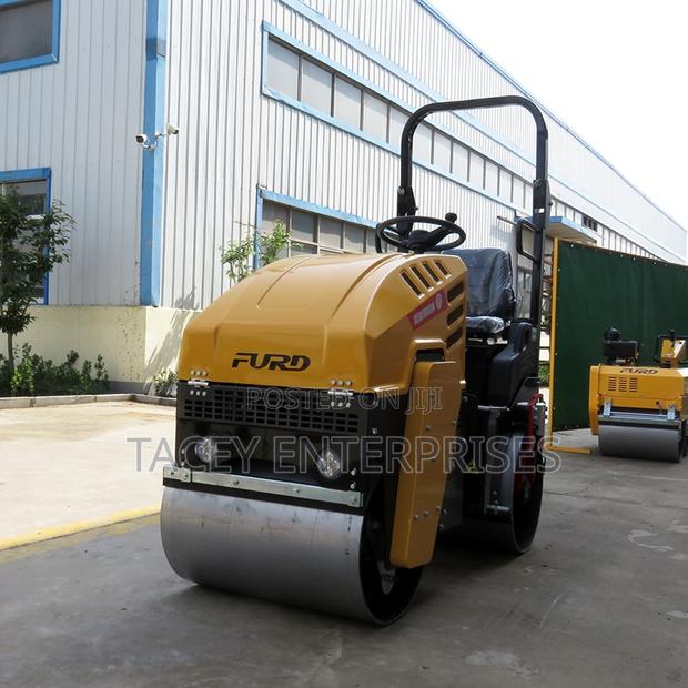 Sit-on-Roller Double Drum/Driven Roller / Compactor - main view