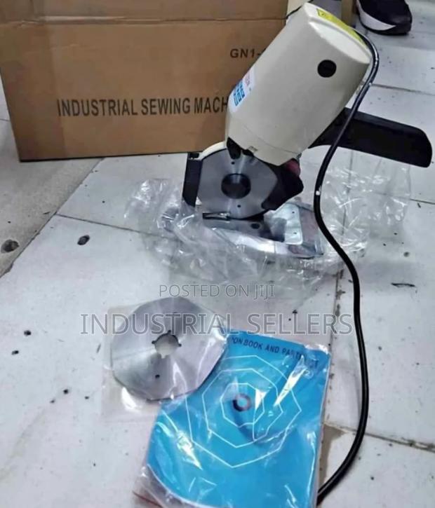 Recommended Material Cloth Cutting Machine - main view