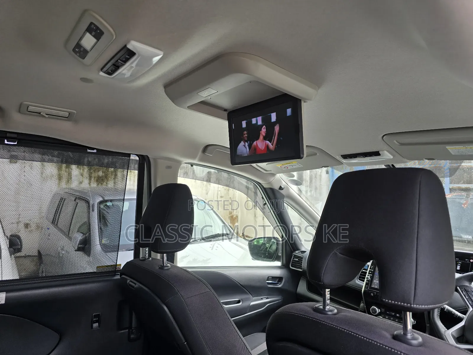 Nissan Serena 2018 White