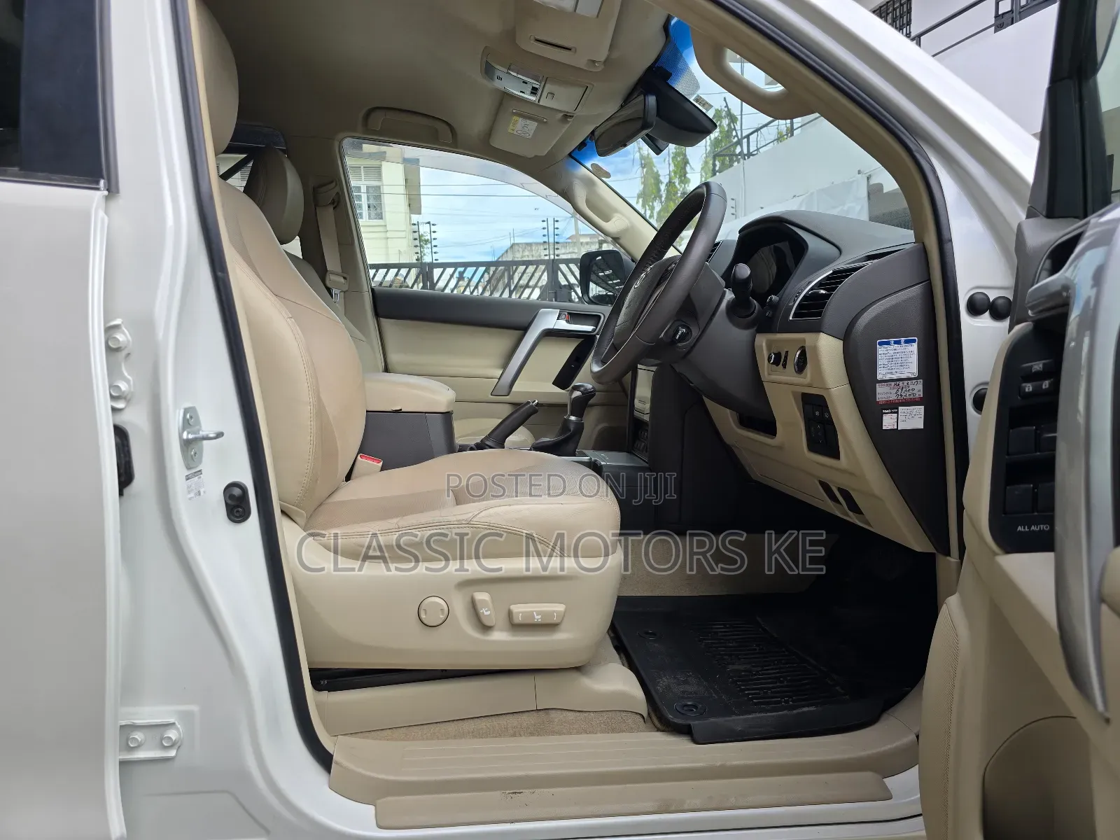 Toyota Land Cruiser Prado 2.8 2019 White