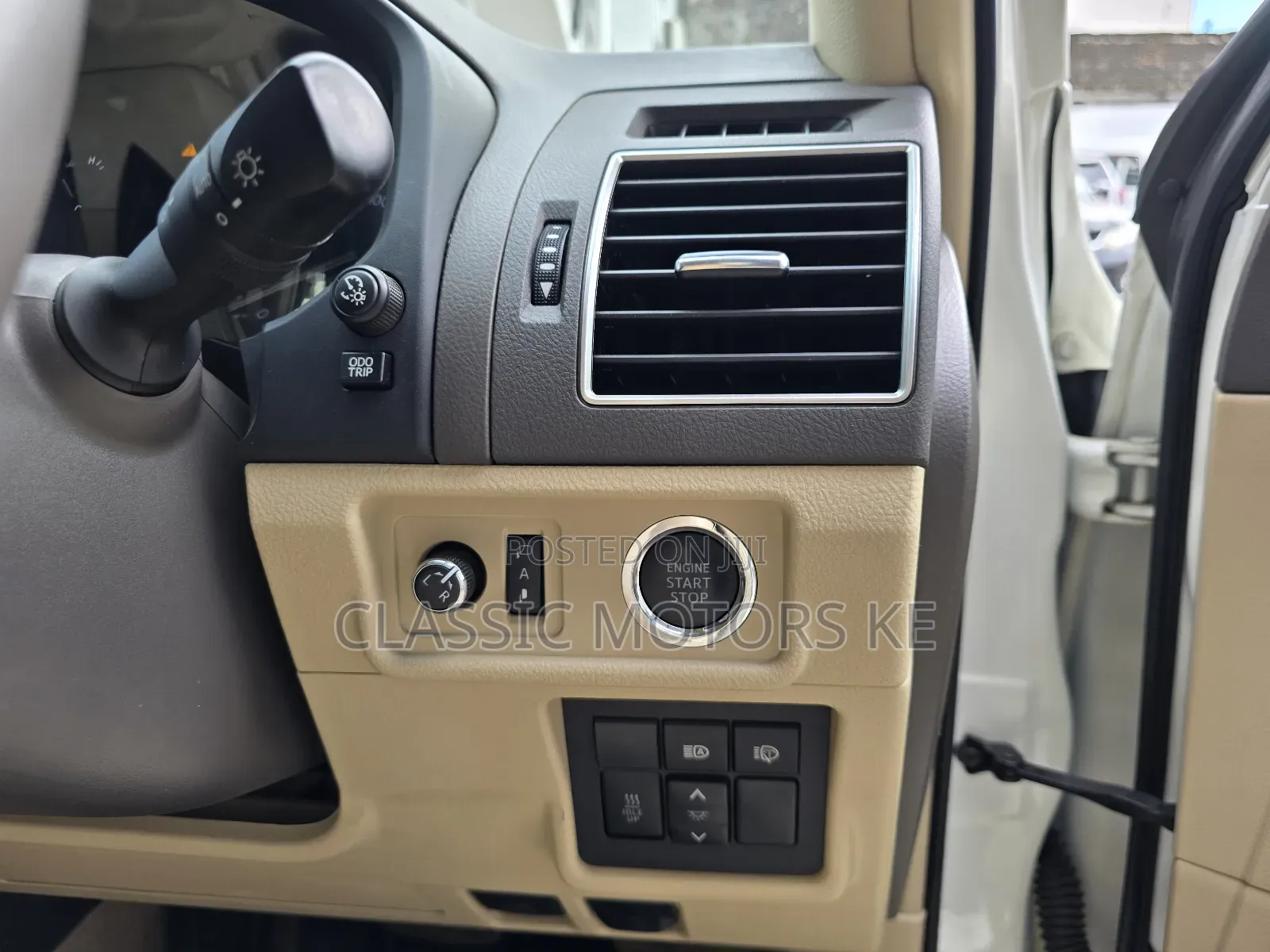Toyota Land Cruiser Prado 2.8 2019 White