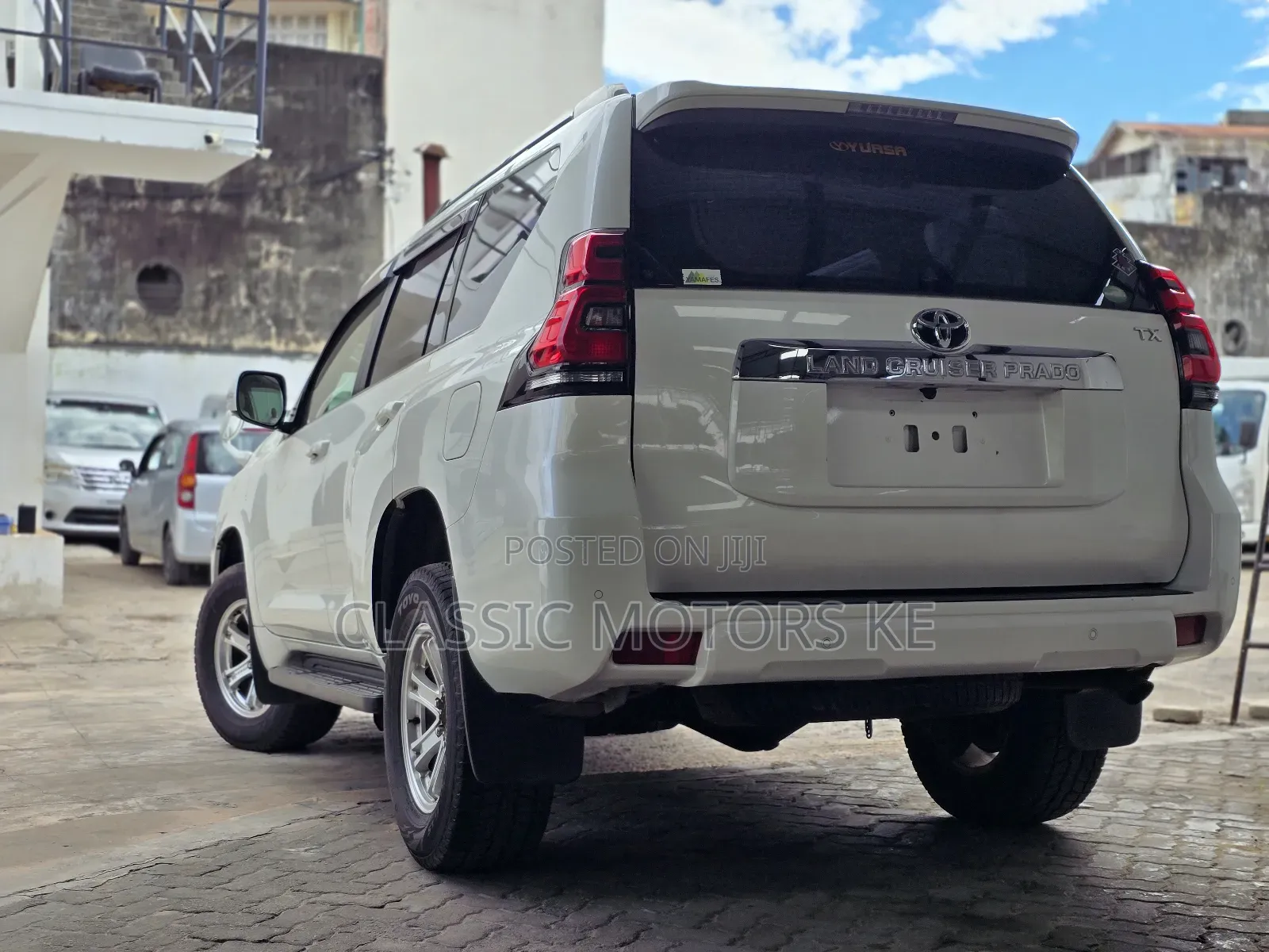 Toyota Land Cruiser Prado 2.8 2019 White
