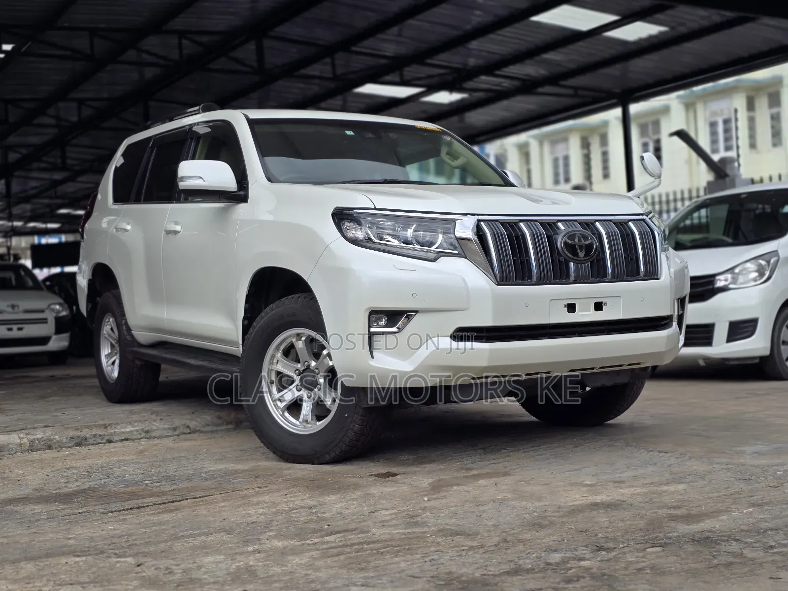 Toyota Land Cruiser Prado 2.8 2019 White