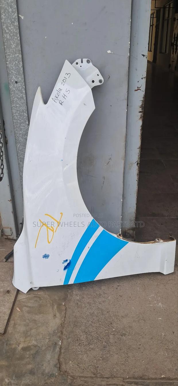 Front Wing/Fender Axela 2013-2015 Model - thumbnail 2