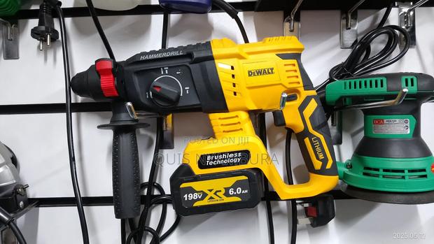 Cordless Rotary Hammer Dewalt/ Brushless Rotary Hammer.