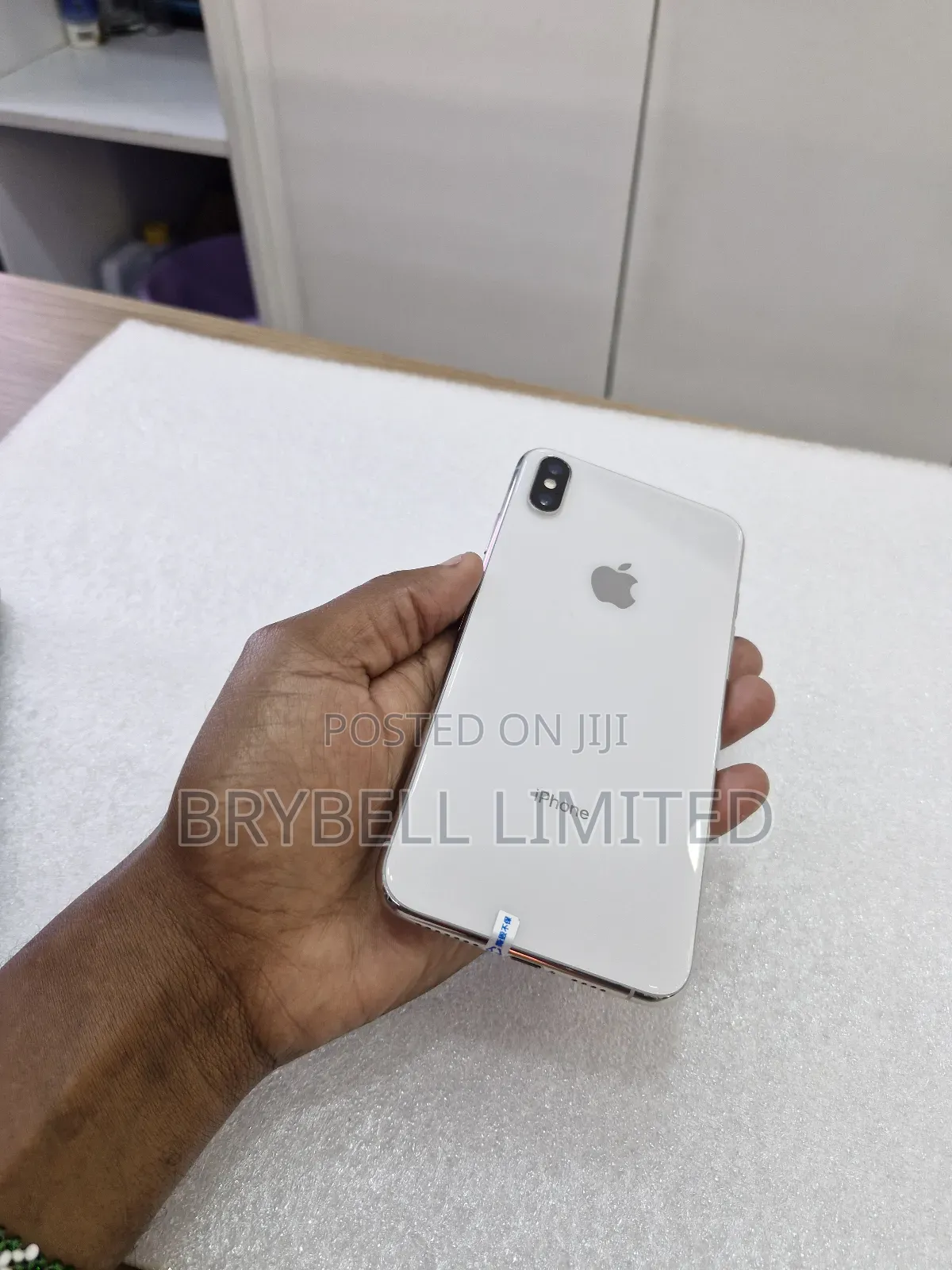 Apple iPhone XS Max 64 GB White