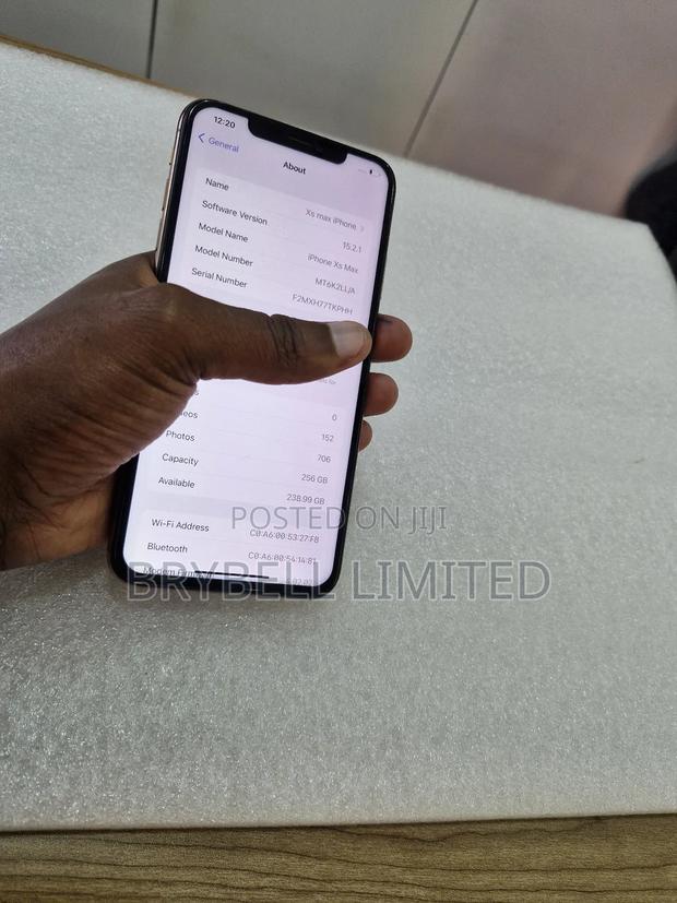 Apple iPhone XS Max 256 GB Gold - thumbnail 4