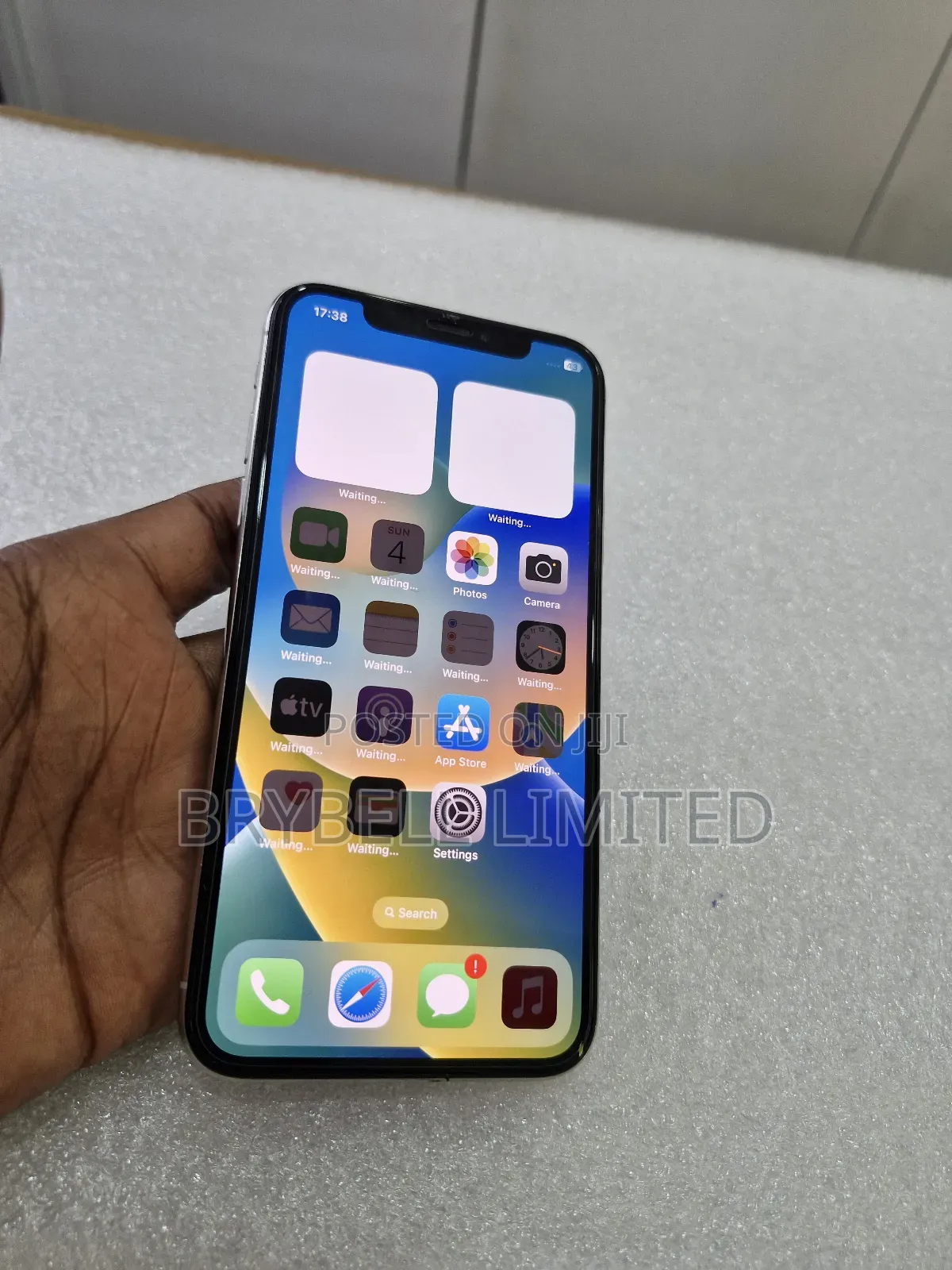 Apple iPhone X 64 GB White