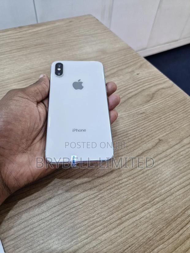 Apple iPhone XS 256 GB White - main view