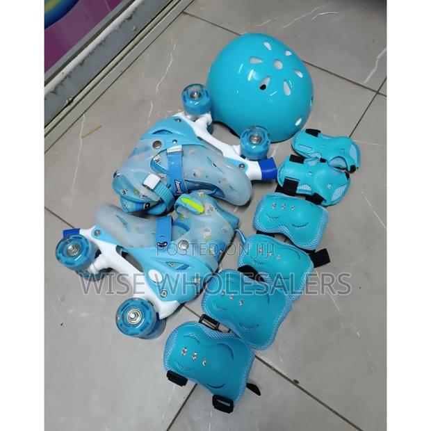 Complete Skating Shoes
