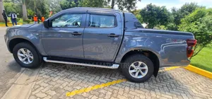 New Isuzu D-MAX 2025 Gray