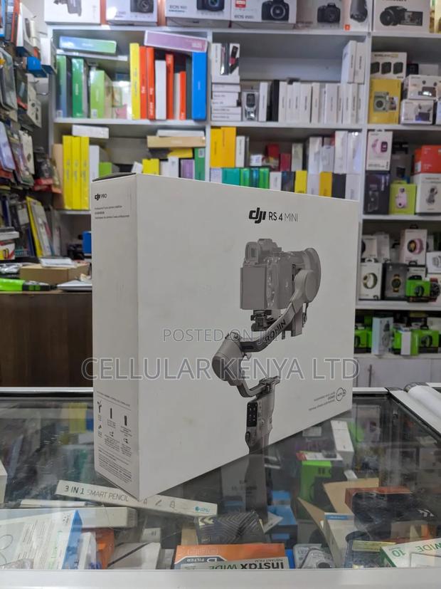 Dji Rs 4 Mini Handheld Gimbal Stabilizer - thumbnail 2