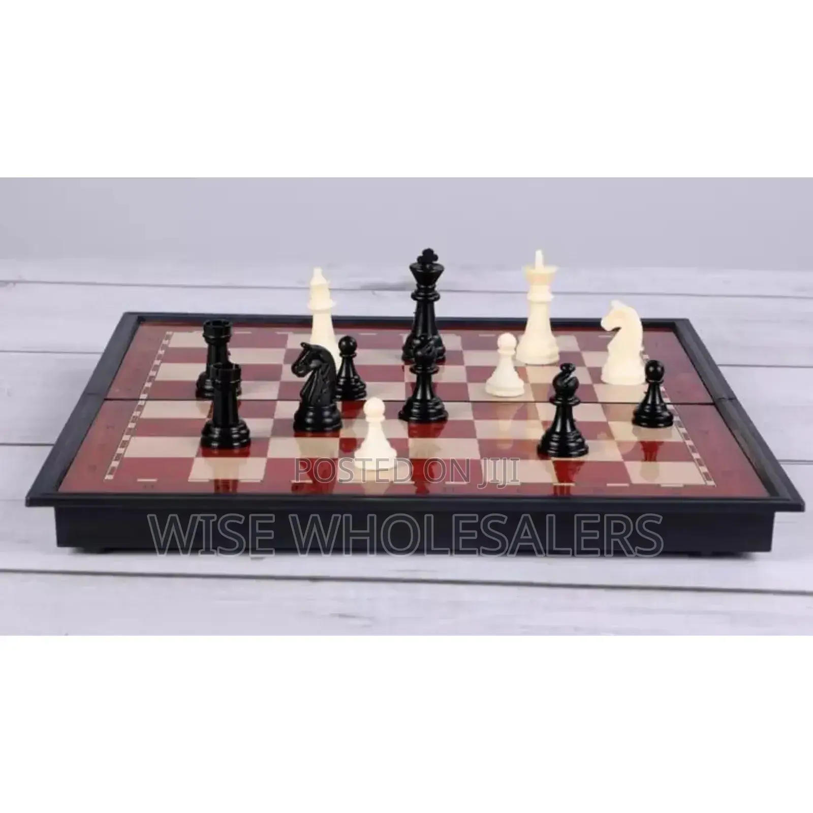 Magnetic Foldable Chess Board