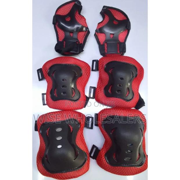 Kids Guards, Knee, Wrist and Palm Guards√° 