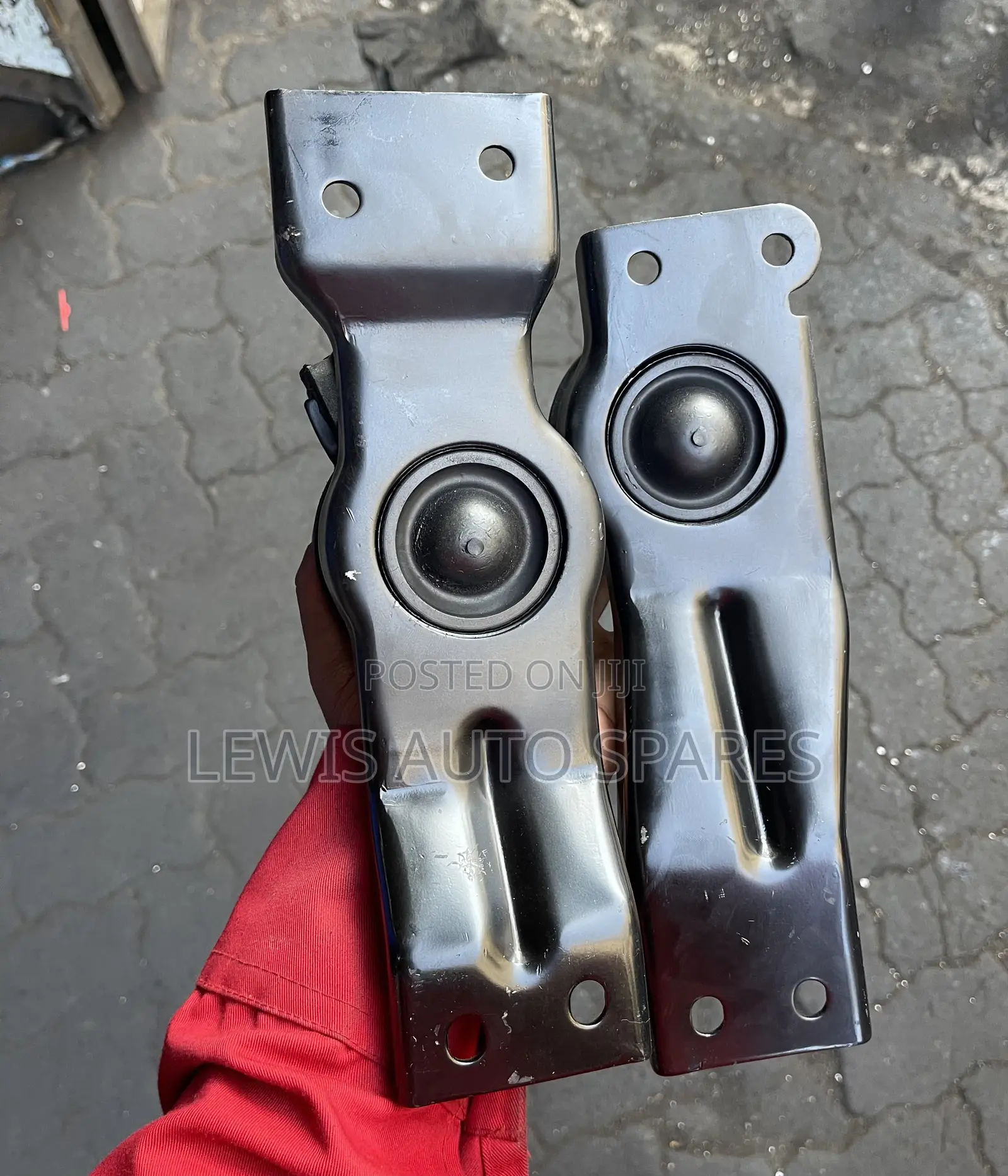 Pajero I.O Engine Mount (Set)