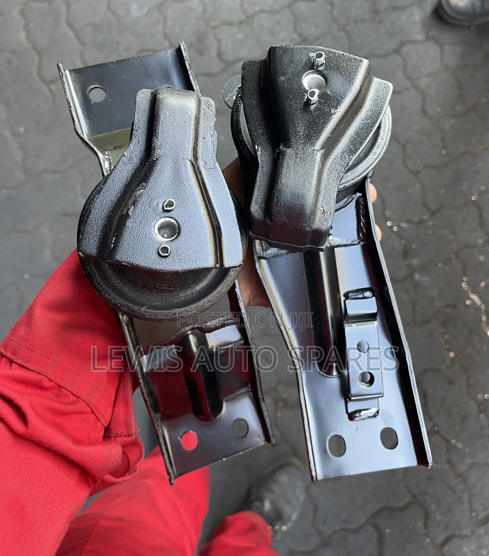 Pajero I.O Engine Mount (Set)