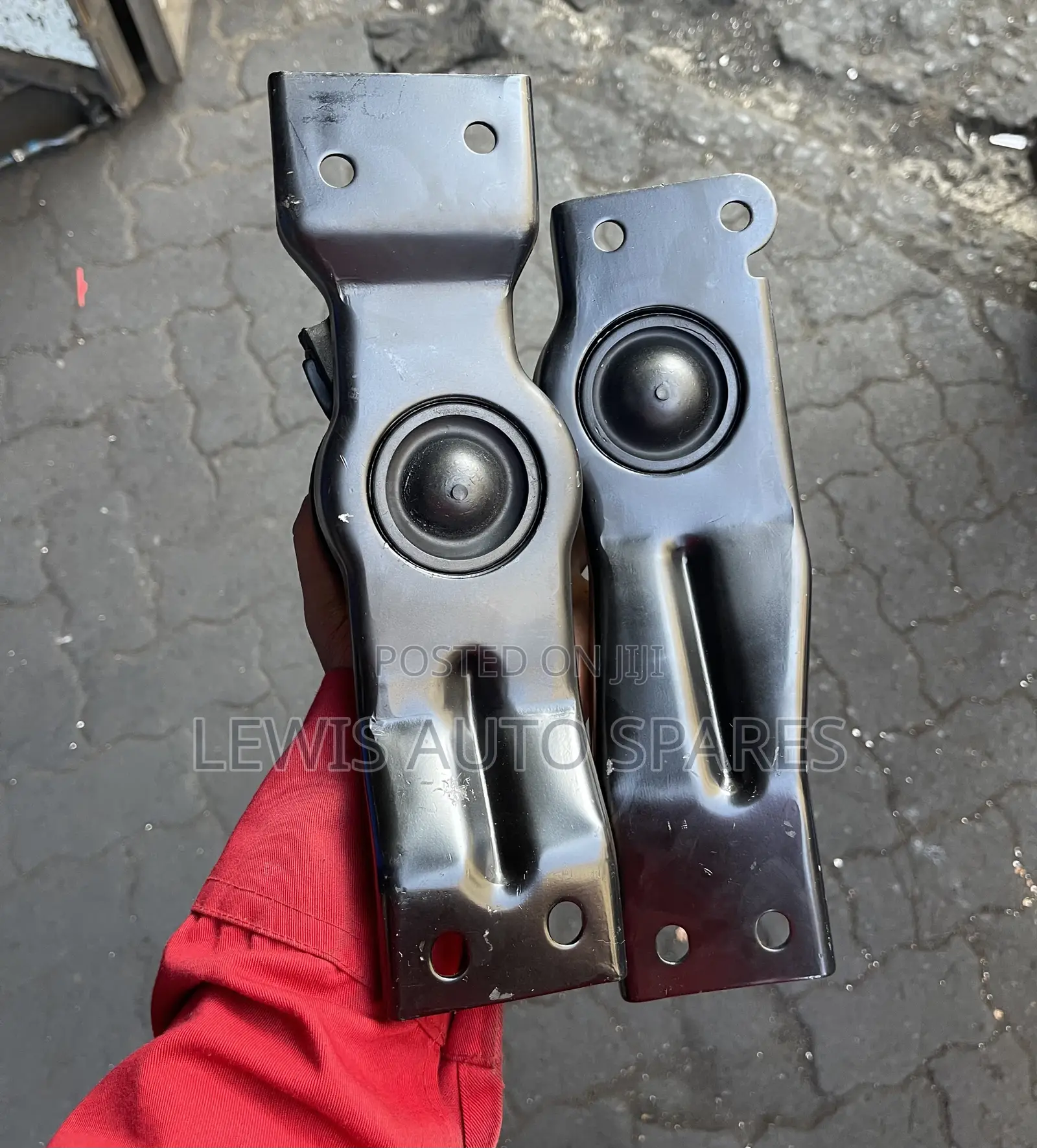 Pajero I.O Engine Mount (Set)